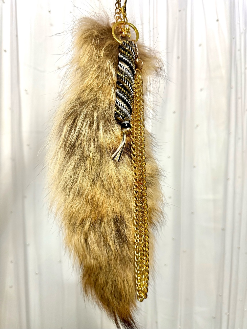 OVERSIZED PURSE CHAIN & FOX TAIL CHARM - Picture 2 of 4